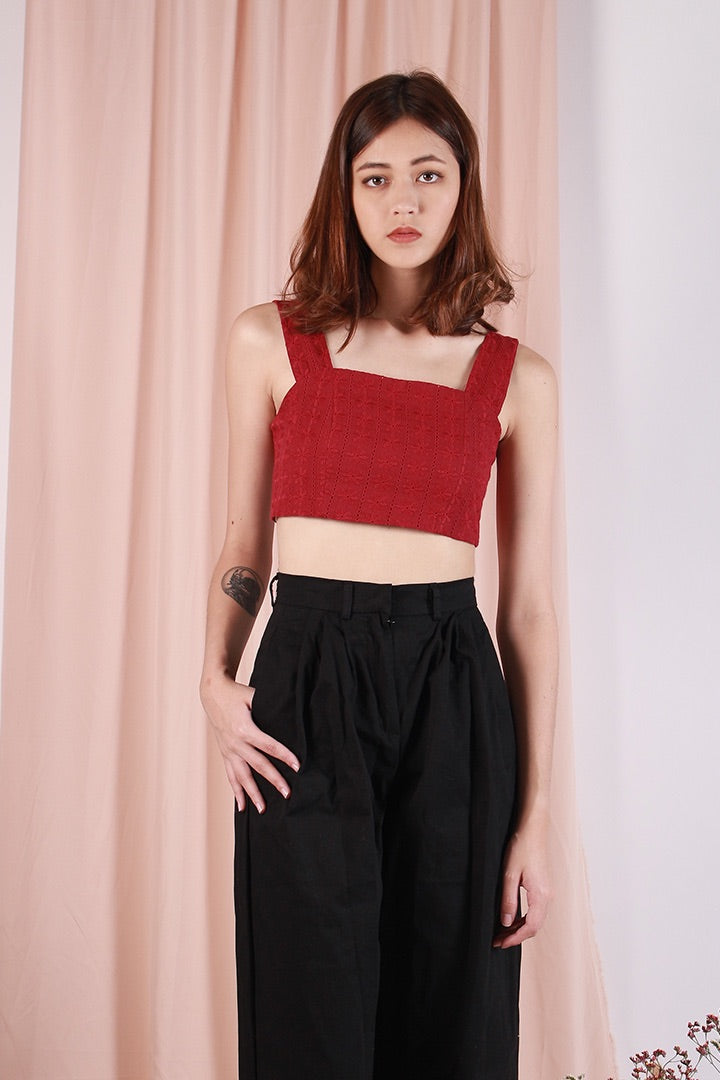 PLAY IT COOL EYELET CROP (WINE)