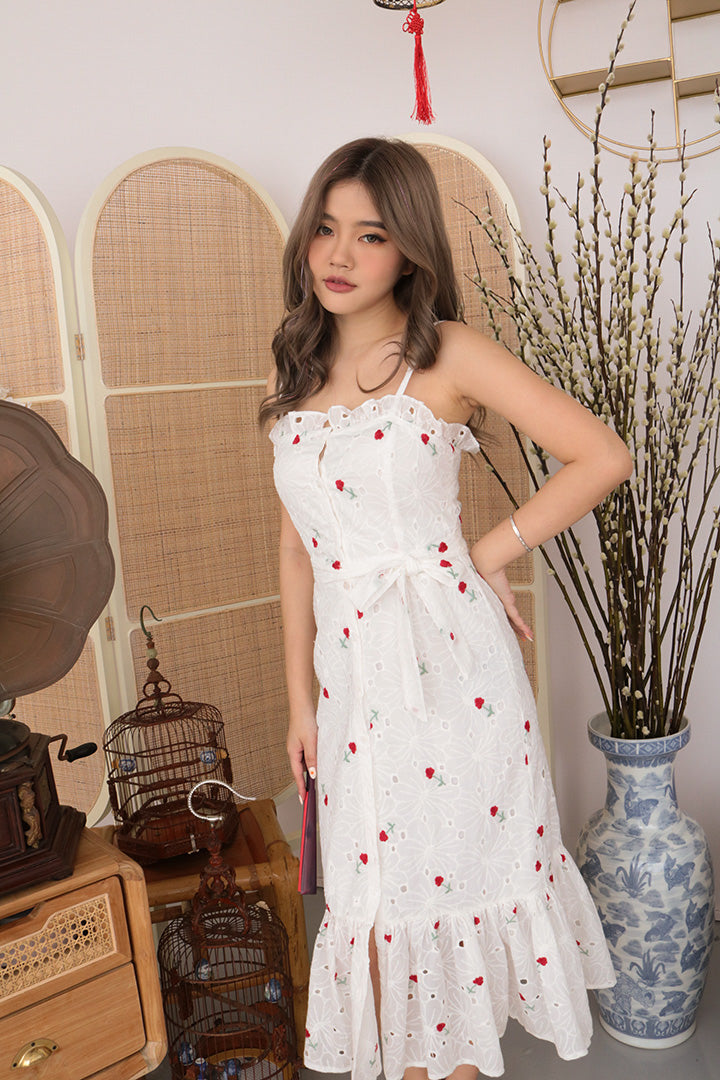 MYSTIC EMBROIDERED MAXI DRESS (RED)