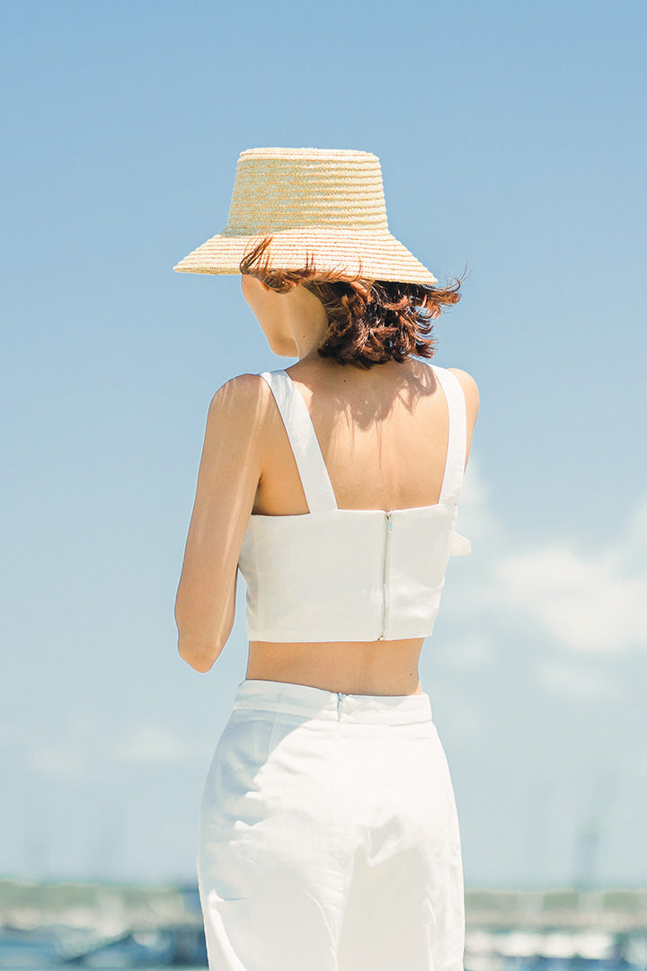 AKILA BUCKLE CROP TOP (WHITE)